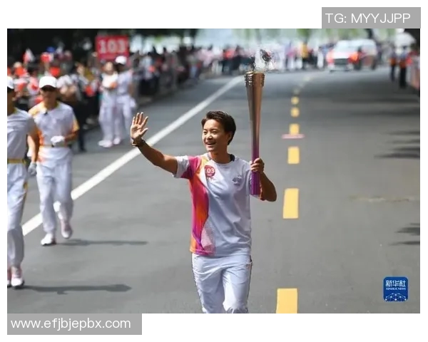 亚运会火炬接力开启，中国运动员担任首棒火炬手